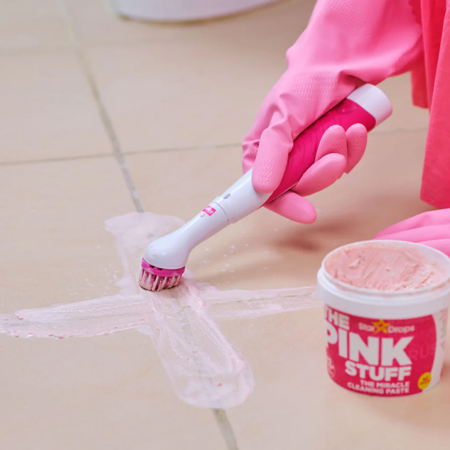 The Pink Stuff Miracle Cleaning Paste is perfect for cleaning dirt, grime and stains on saucepans, cooker tops, sinks, uPVC, barbecues, ceramic tiles, glass, showers, garden furniture, paintwork, boats and brass... the list is endless. - Image 4