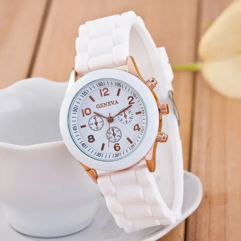 Women Watches 2025 New Fashion Luxury Brand Women's Watch Silicone Strap Quartz Wrist Watch For Female Relogio Feminino Zegarki - Image 3