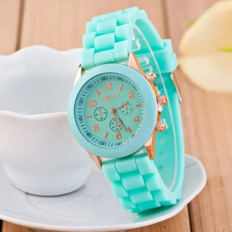 Women Watches 2025 New Fashion Luxury Brand Women's Watch Silicone Strap Quartz Wrist Watch For Female Relogio Feminino Zegarki - Image 2