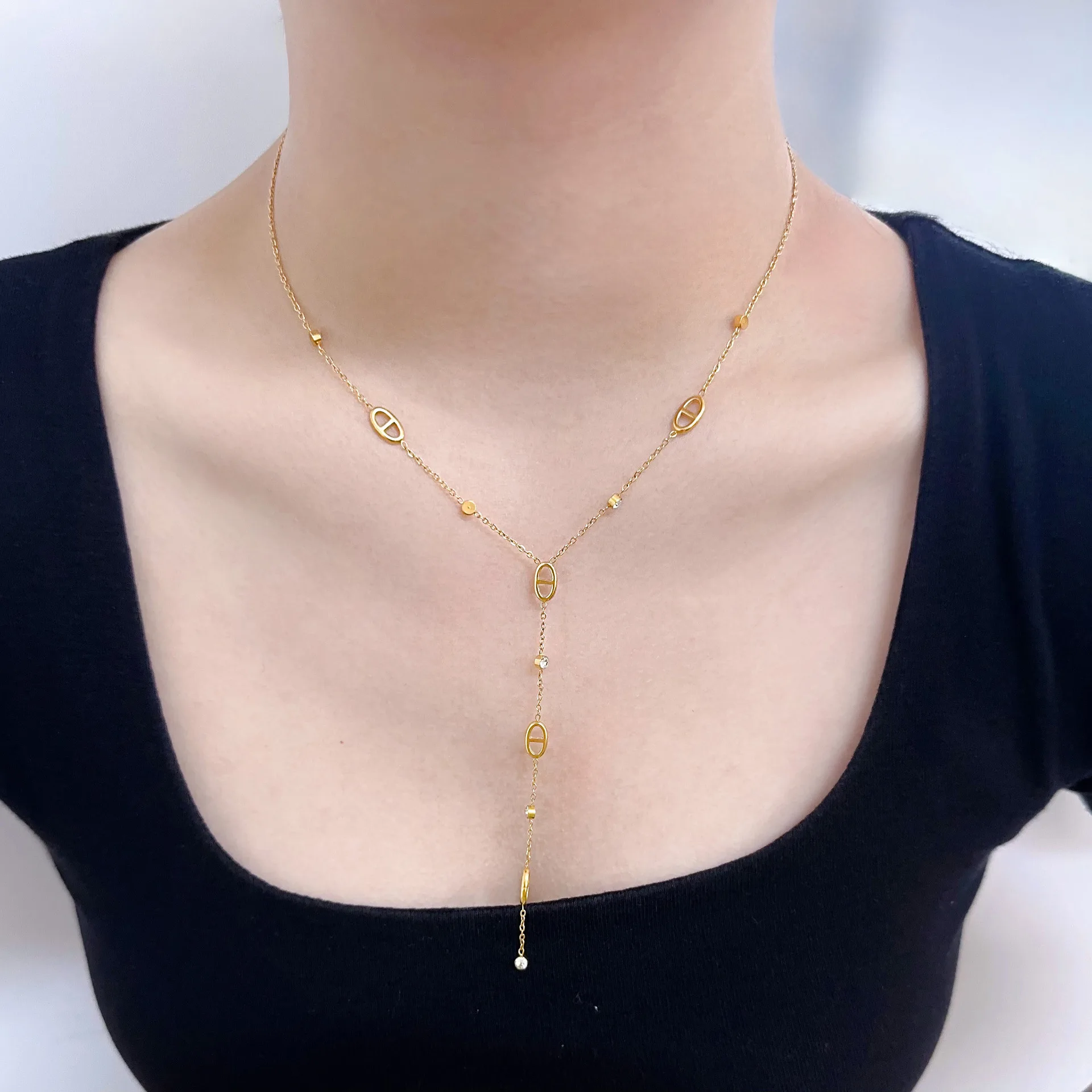 Keen on Necklace Y Chain Non Fading French Exquisite Women's Collarbone Chain Pig Nose Tassel Titanium Steel French Classic - Image 2