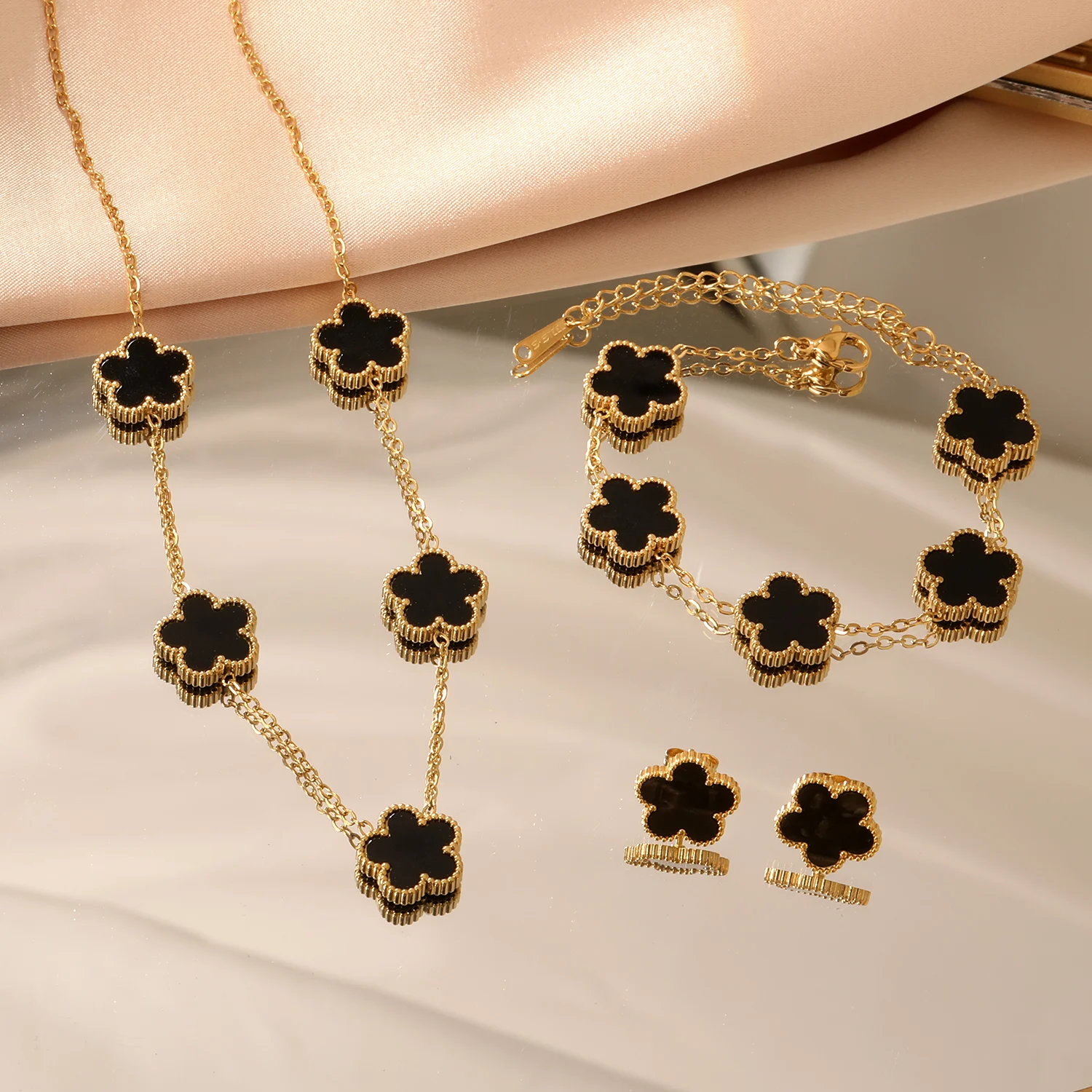 LUXUKISSKIDS Fashion Flower Necklace Earrings Set Jewelry Women Stainless Steel White Shell Clover Bracelet Jewelry Accessories - Image 2
